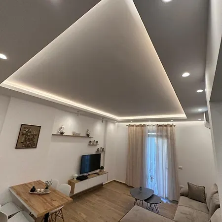 Elmazaj Apartament דירה Vlorë