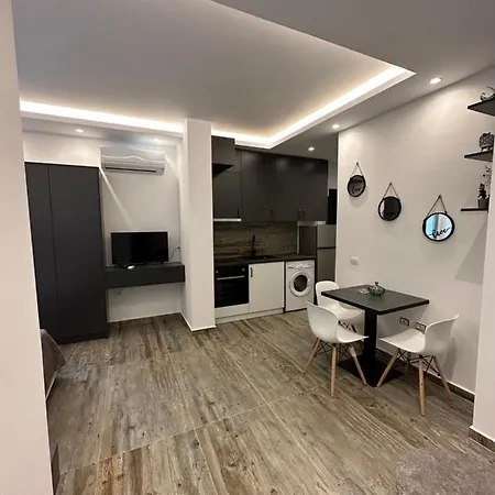 Elmazaj Apartament *