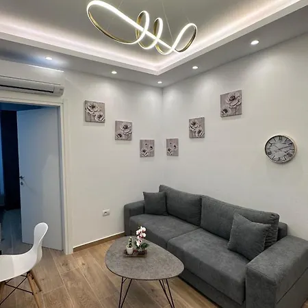 דירה Elmazaj Apartament *