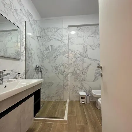 شقة Elmazaj Apartament
